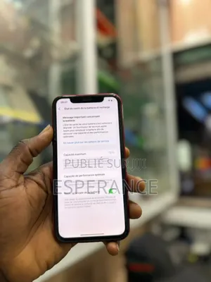 Apple iPhone XR 64 GB Rouge