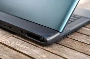 Neuf Dell Alienware 18 Area-51 32GB Intel Core Ultra 9 SSD 2T