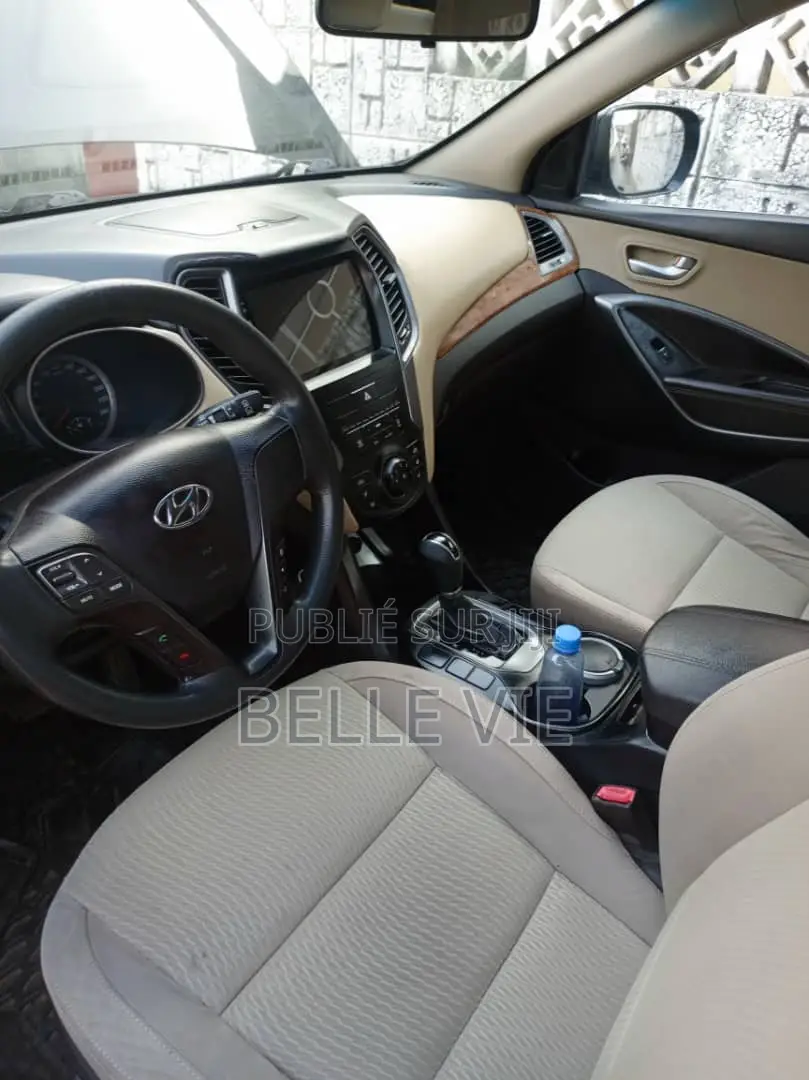 Hyundai Santa Fe 2017 Black