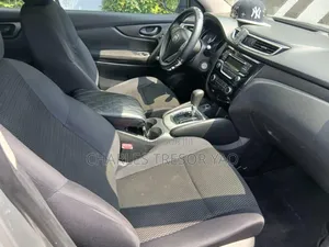 Nissan Qashqai 2019 Gris