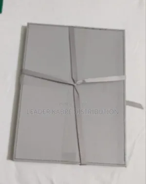 Ensemble De Quatre Sets De Table Réversibles en Similicuir