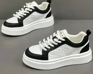 Vous Cherchez Des Chaussures Confortables, Élégantes Et Abordables ?