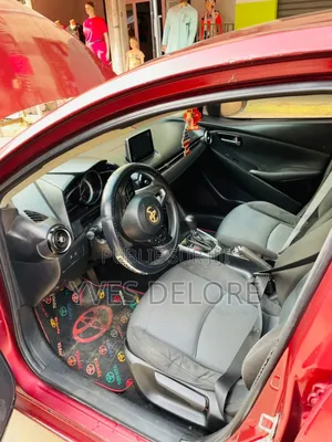 Toyota Yaris iA 1.5 FWD 2017 Bordeaux