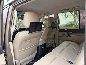 Mitsubishi Pajero 2024 Gris