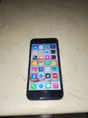 New Apple iPhone 7 32 GB Black