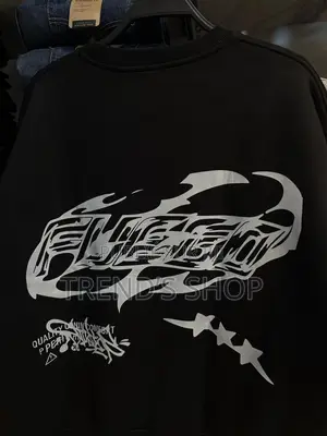 Sweat Noir Streetwear