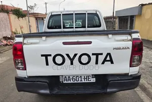 Toyota Hilux 2019 Blanc