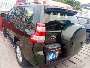 Toyota Land Cruiser Prado 2016 Black