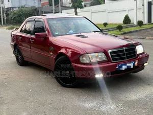Mercedes-Benz C180 2002 Rouge