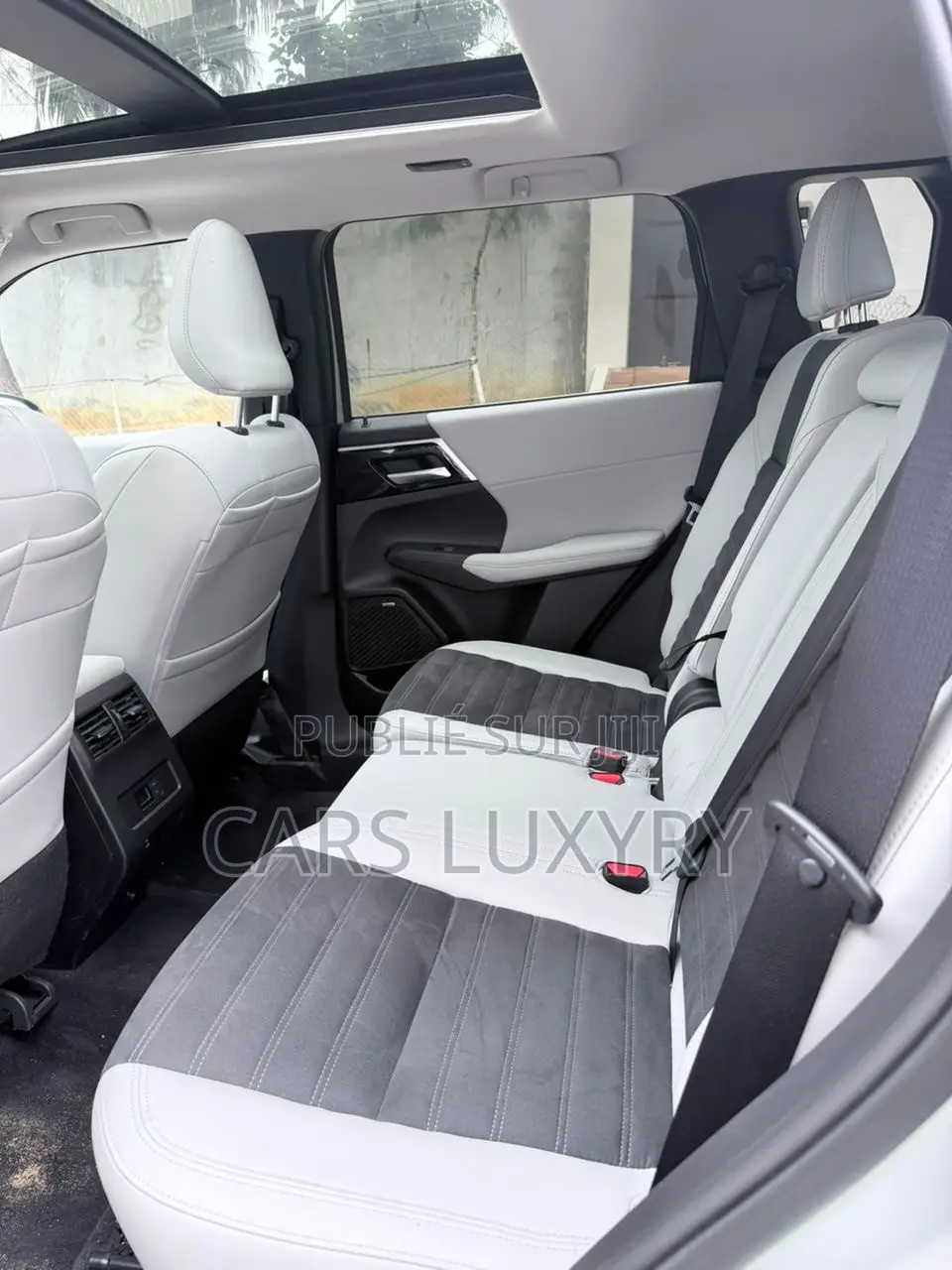 Mitsubishi Outlander Trail Edition AWD 2025 Gris