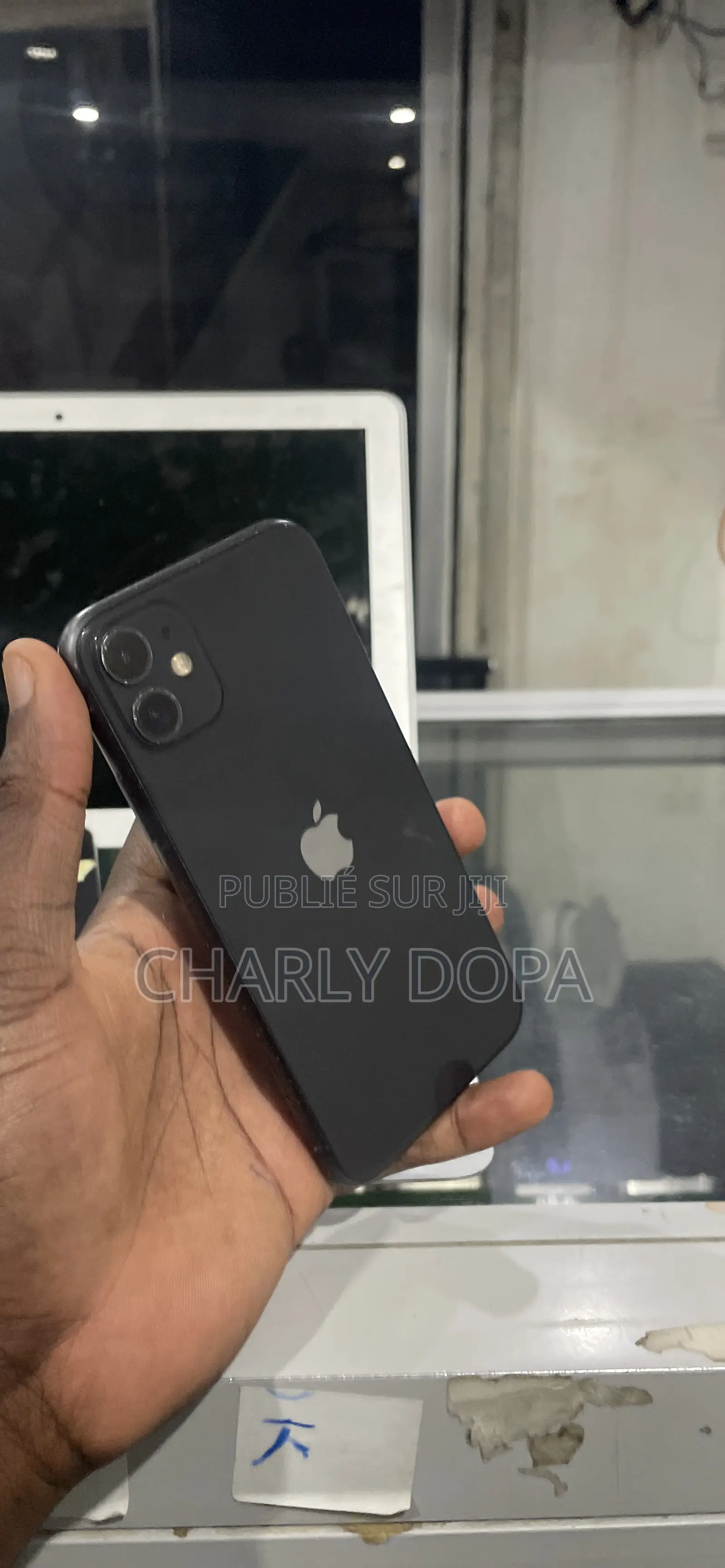 Apple iPhone 11 64 GB Black