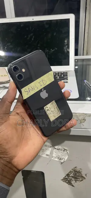 Apple iPhone 11 64 GB Black
