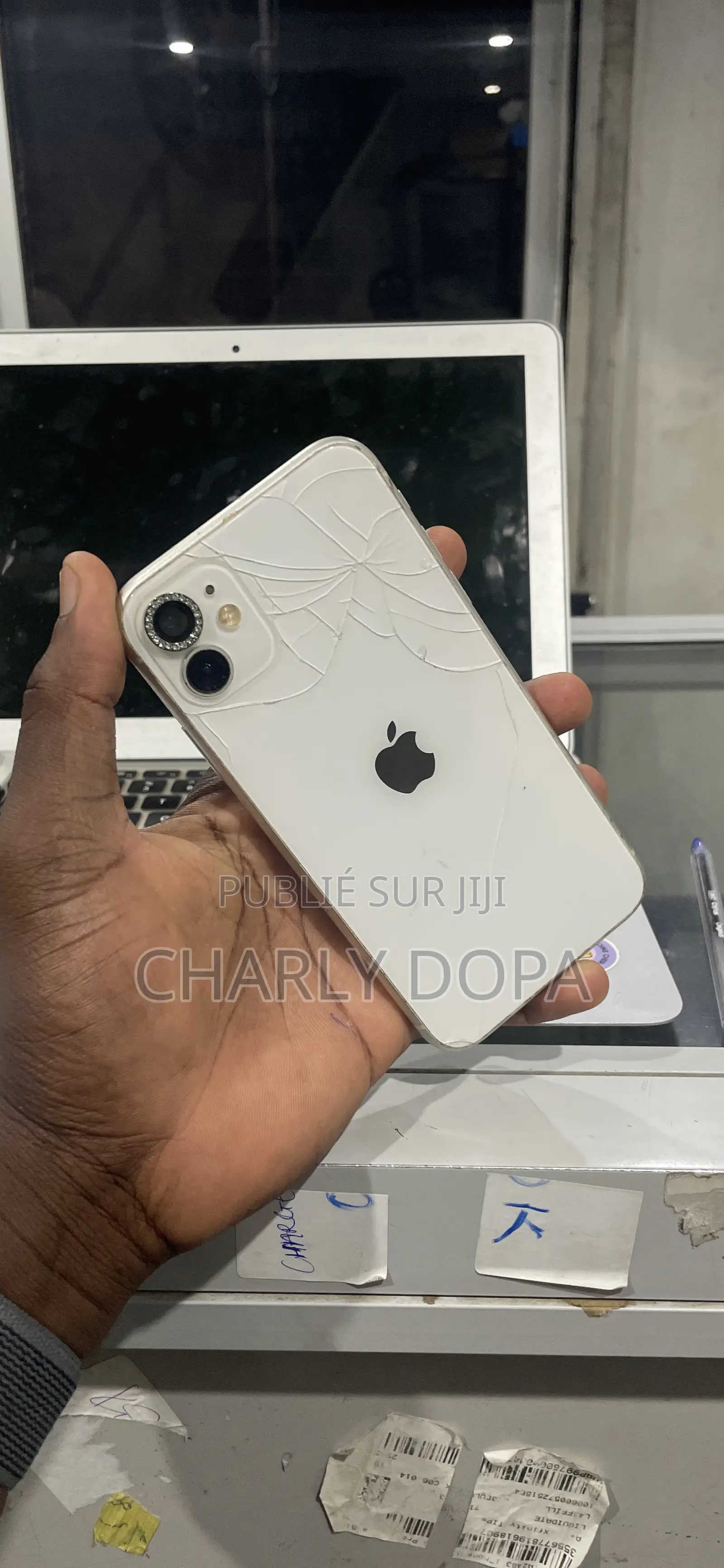 Apple iPhone 11 64 GB Blanc