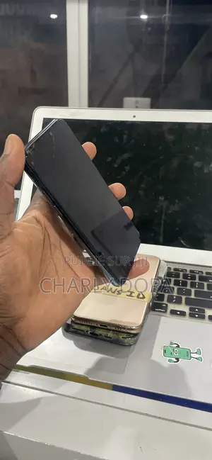 Apple iPhone 11 Pro 64 GB Vert