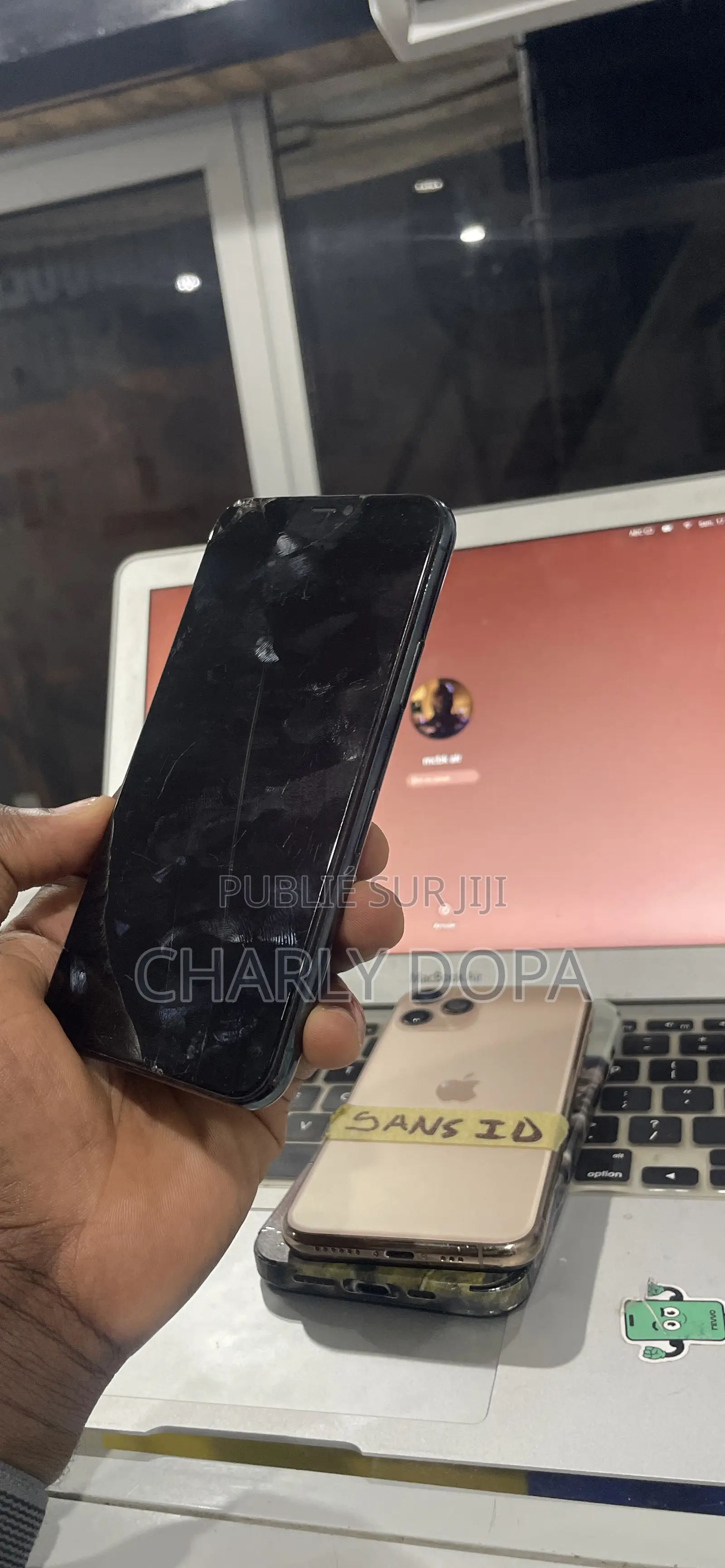 Apple iPhone 11 Pro 64 GB Vert