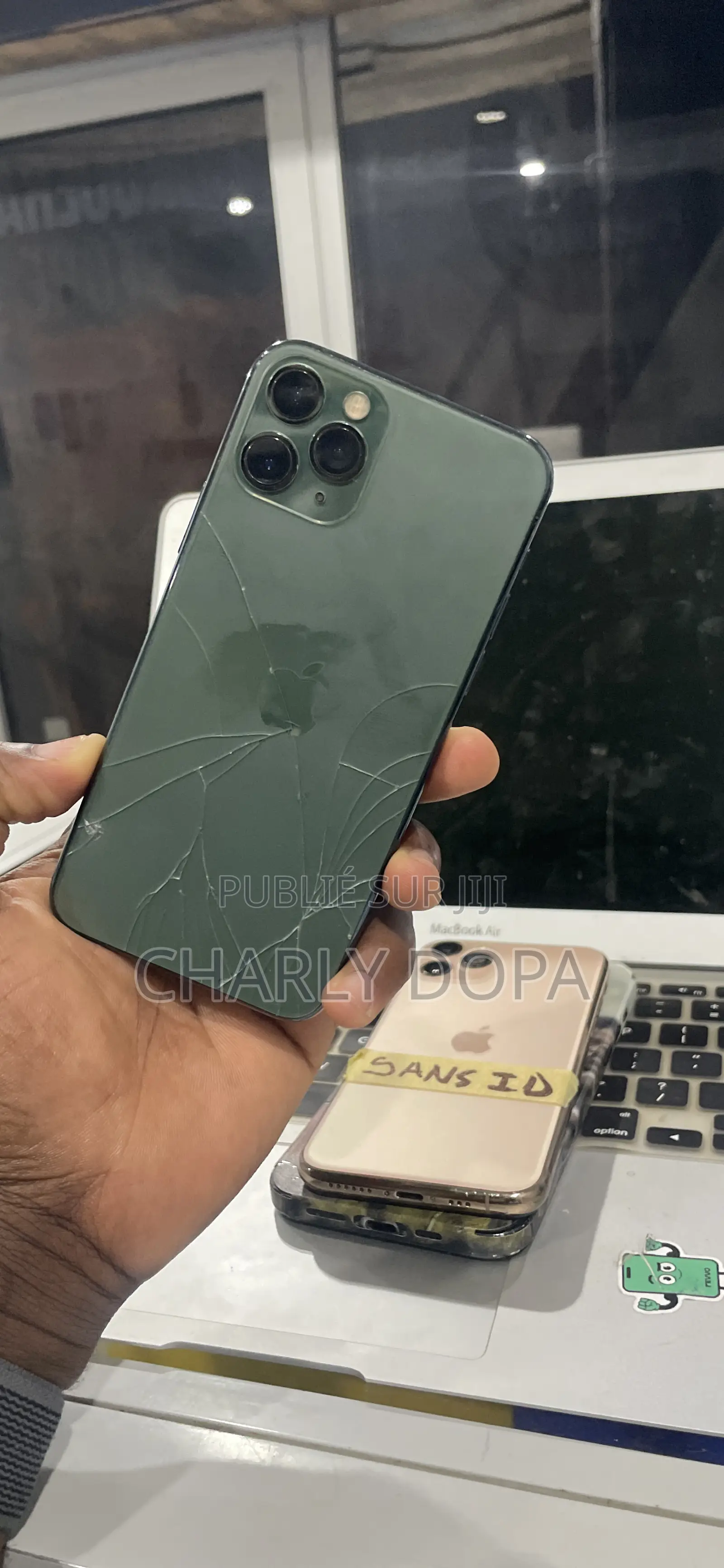 Apple iPhone 11 Pro 64 GB Vert