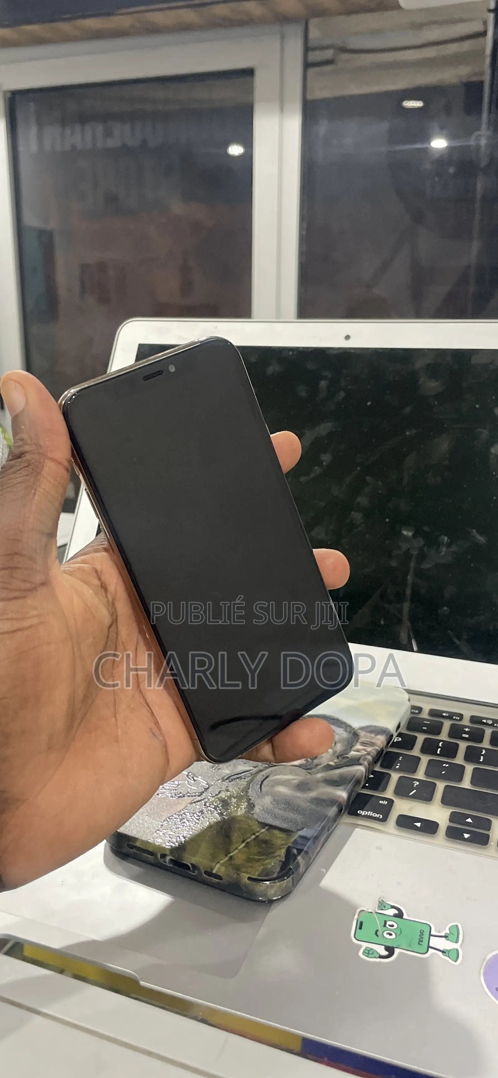 Apple iPhone 11 Pro 64 GB Doré