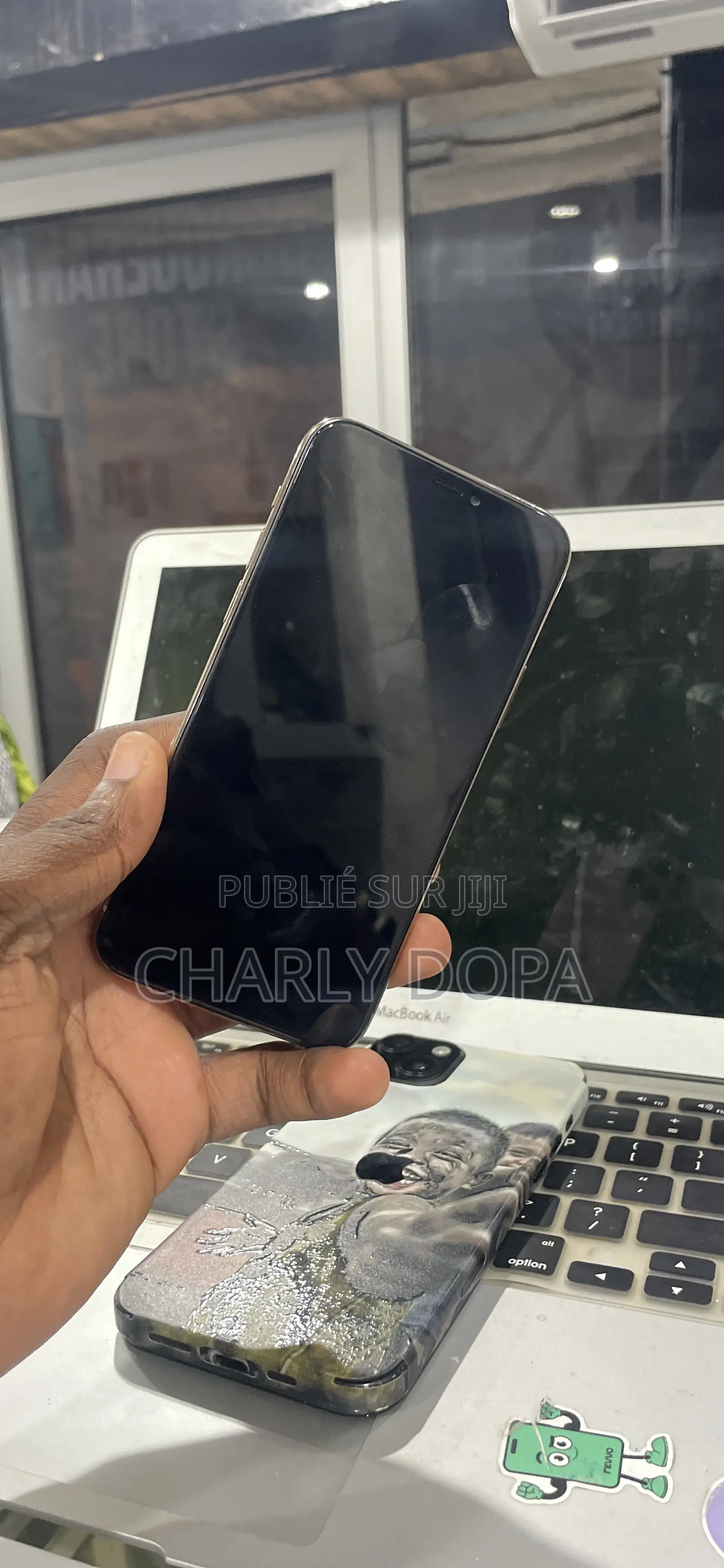 Apple iPhone 11 Pro 64 GB Doré