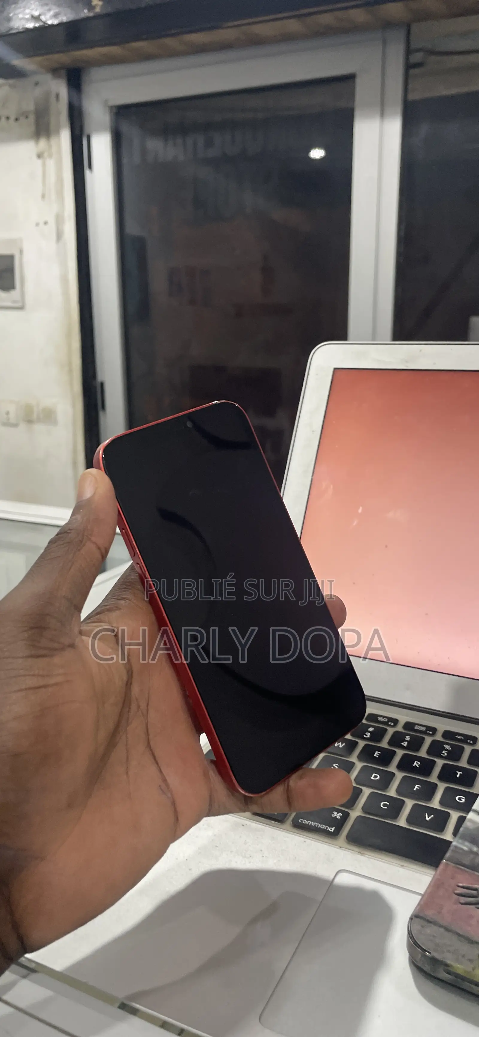 Apple iPhone 12 64 GB Rouge