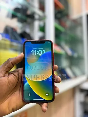 Apple iPhone 11 64 GB Rouge