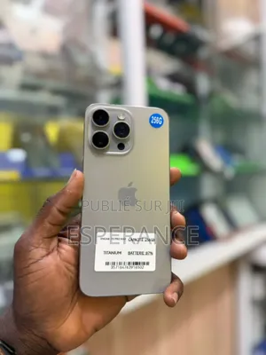 Apple iPhone 15 Pro Max 256 GB Gris