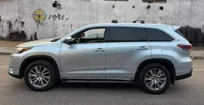 Toyota Highlander 2016