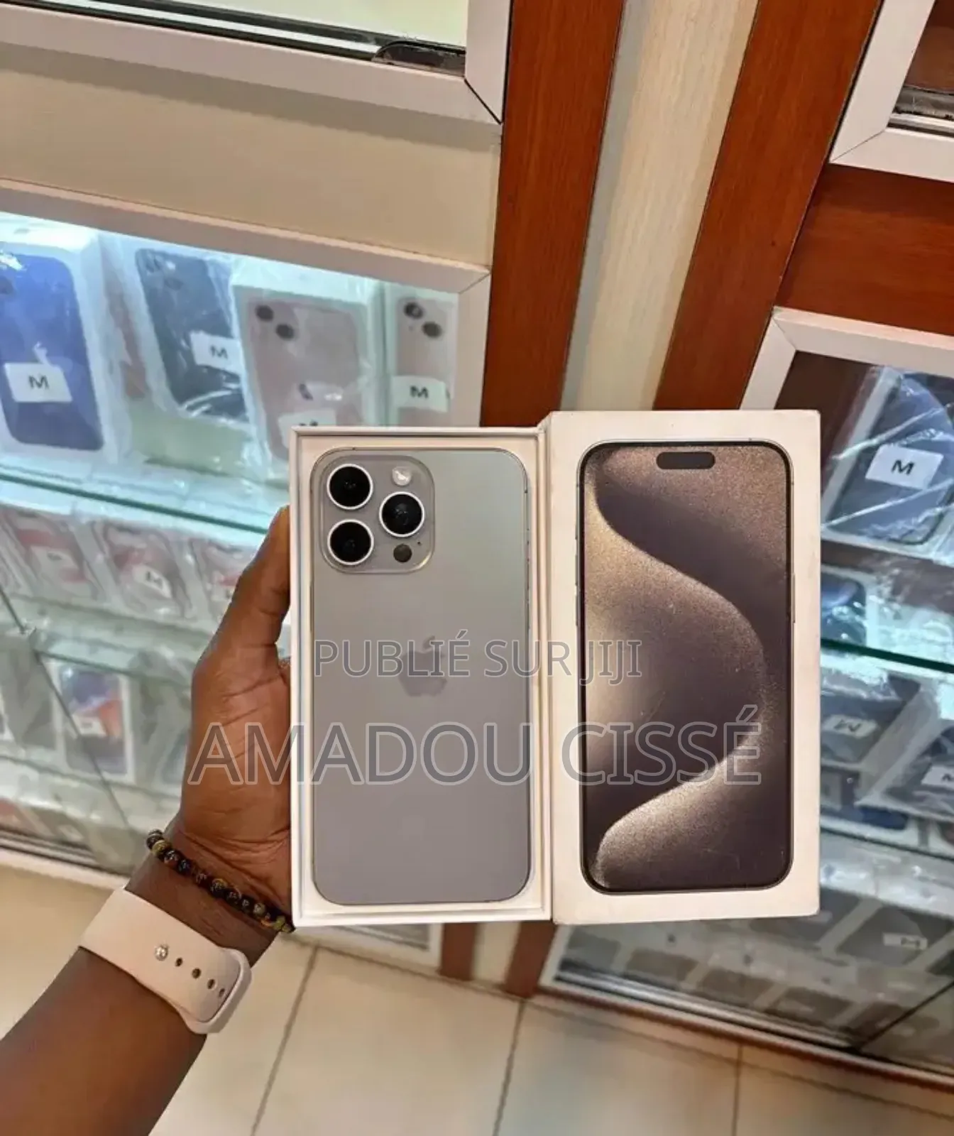 New Apple iPhone 15 Pro Max 256 GB Black