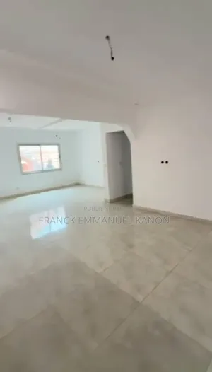 4chbre Villa dans Villa Basse, Bingerville à Vendre