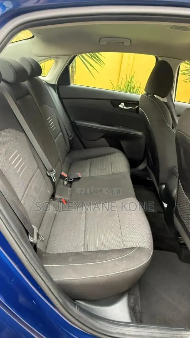 Kia Forte LXS 2020 Blue