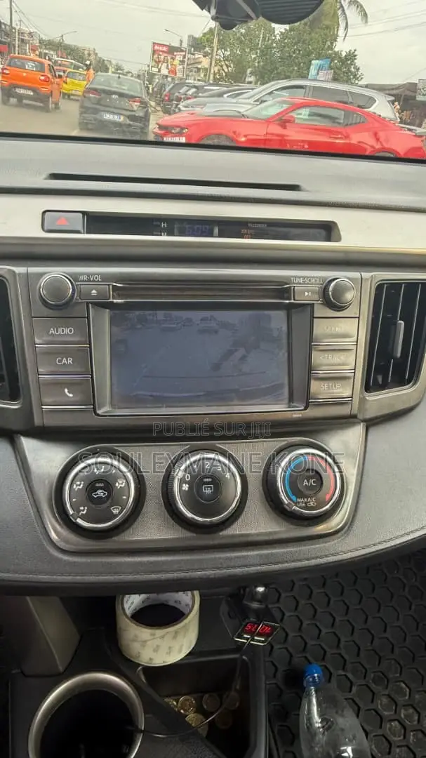 Toyota RAV4 LE 4dr SUV (2.5L 4cyl 6A) 2015 Rouge