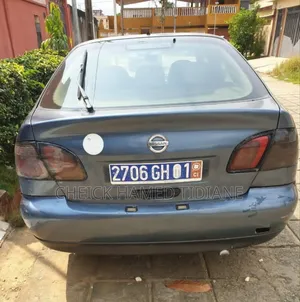 Nissan Primera 2002 Blue