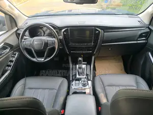 Isuzu MU-X 2025 Blue