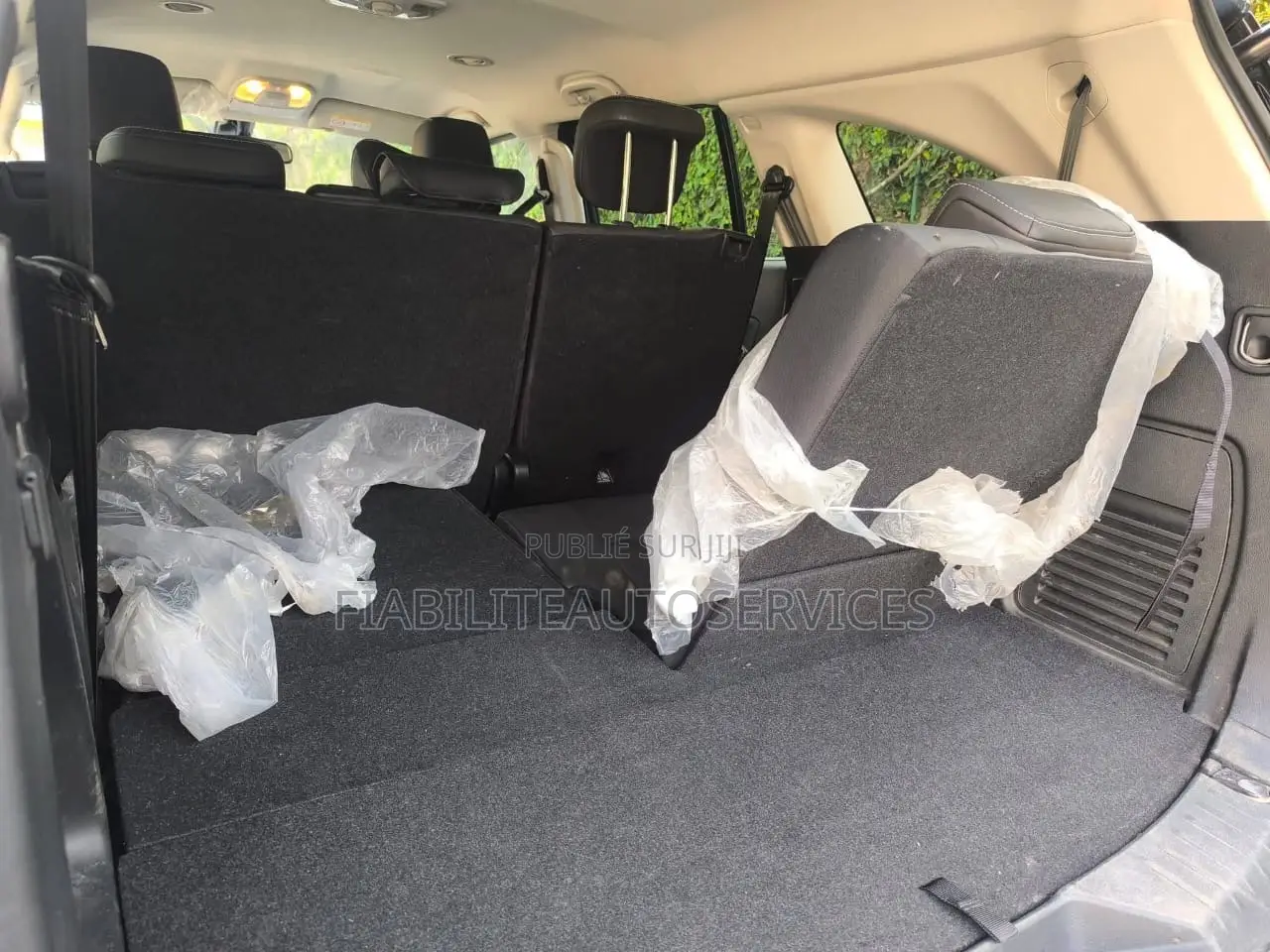 Isuzu MU-X 2025 Blue