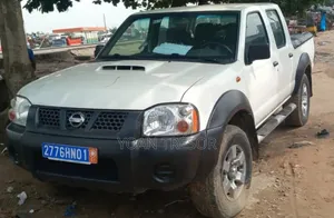 Nissan Hardbody 2017 Blanc