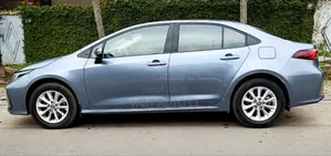 Toyota Corolla SE 2023 Gris