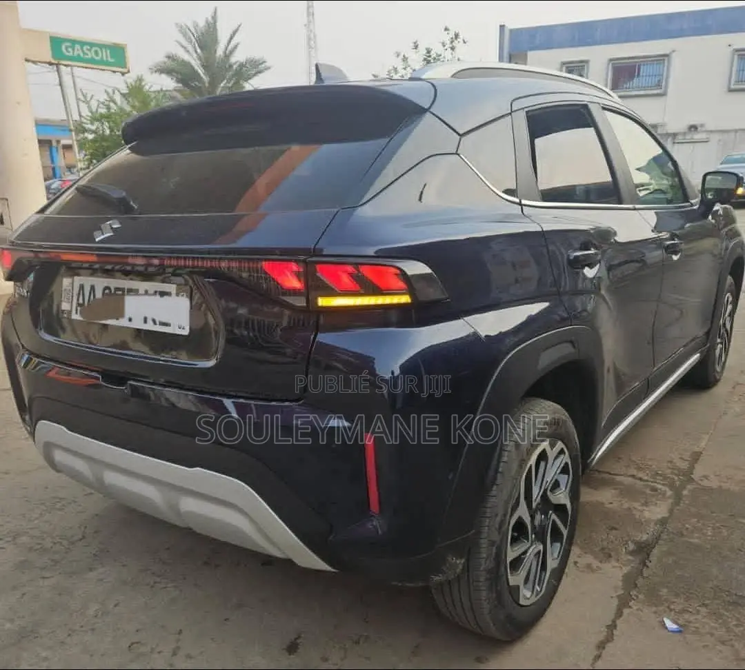 Suzuki Vitara 2024 Black