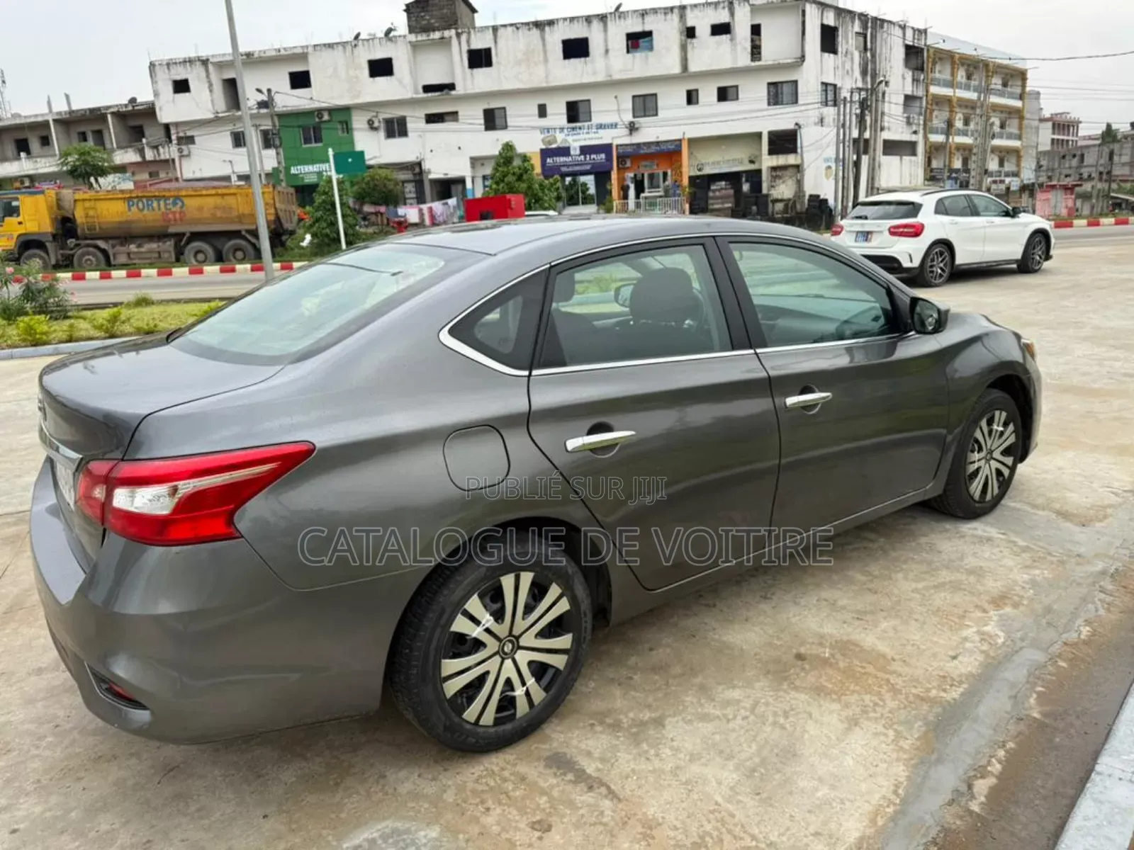 Nissan Sentra 2019 Gris