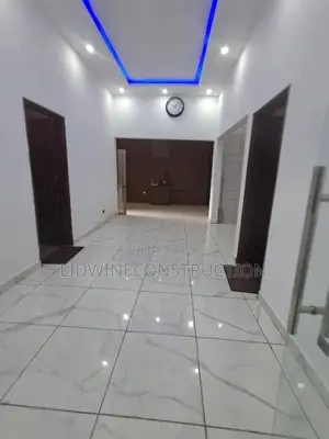 4chbre Duplex dans Cocody à Vendre