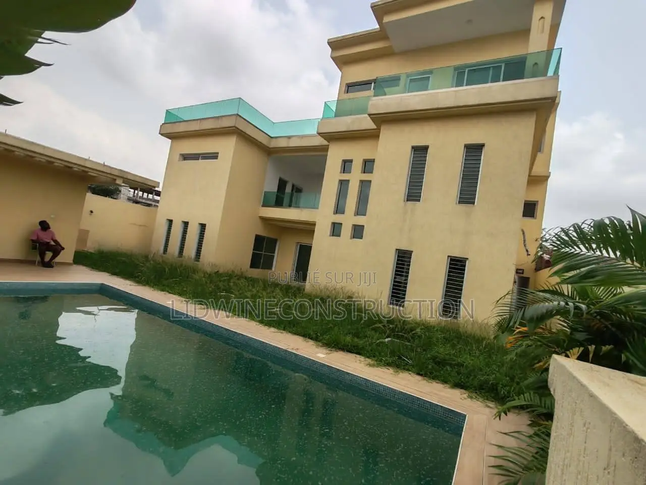 4chbre Duplex dans Cocody à Vendre