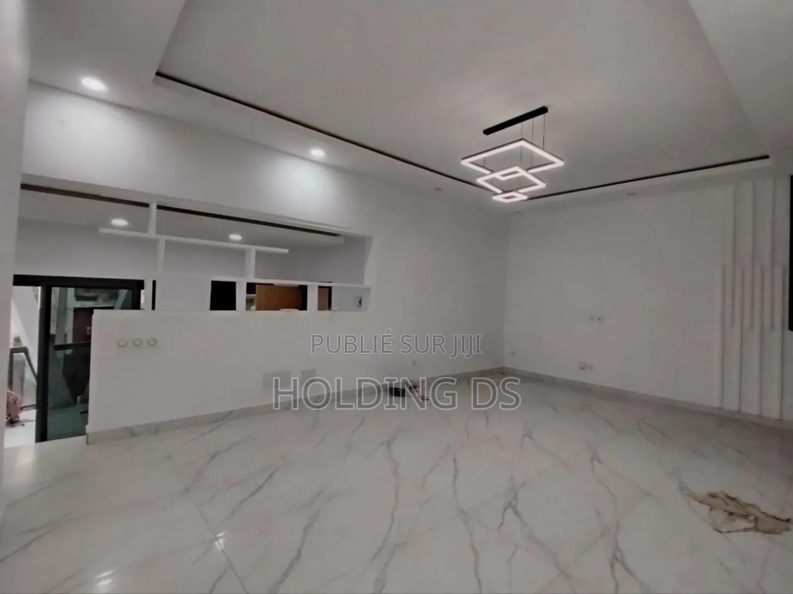 Furnished 2chbre Duplex dans Location Immobilière, Cocody à Vendre