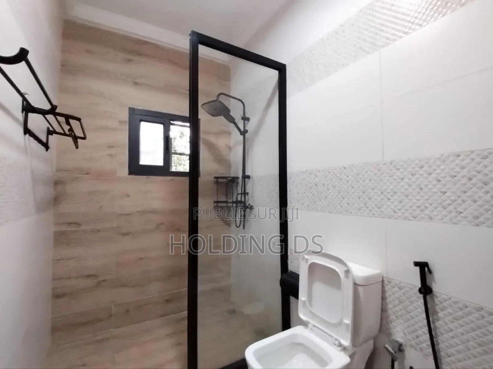 Furnished 2chbre Duplex dans Location Immobilière, Cocody à Vendre