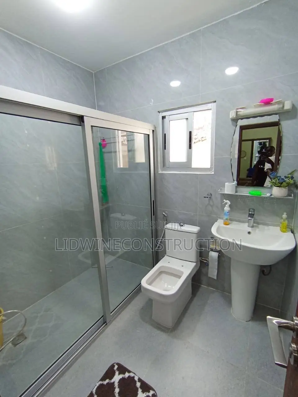 3chbre Villa dans Cocody à Vendre