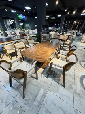 Table De Salle À Manger