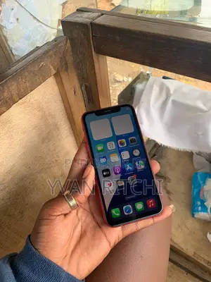 Apple iPhone XR 64 GB Rouge