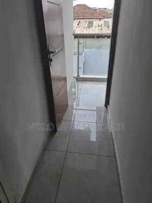 6chbre Duplex dans Duplex, Cocody à Louer