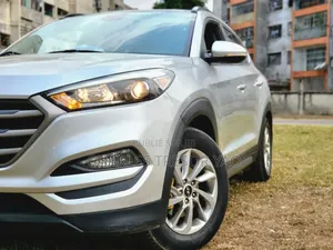 Hyundai Tucson Limited AWD 2017 Gris
