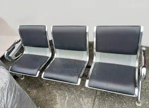 Banquette D’Attente Métallique 3 Places Avec Accoudoirs