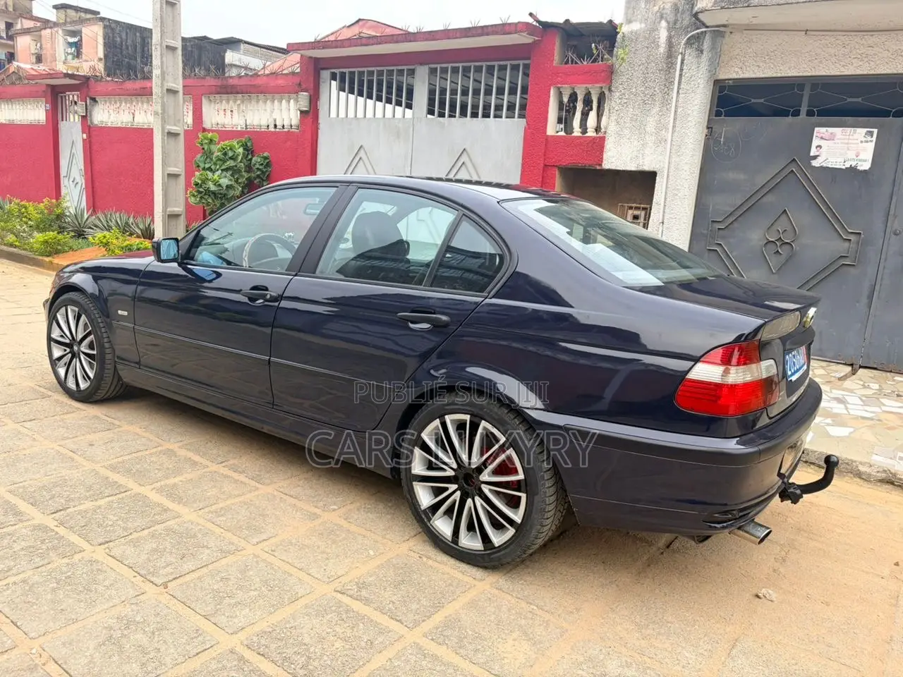BMW 318i 2003 Black