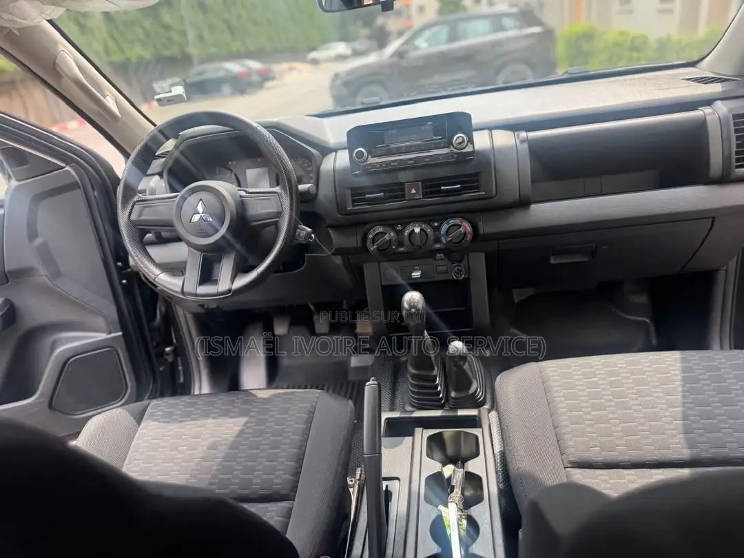Mitsubishi L200 2025 Noir