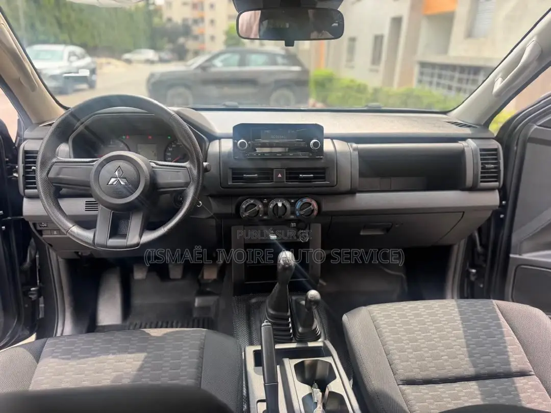 Mitsubishi L200 2025 Noir